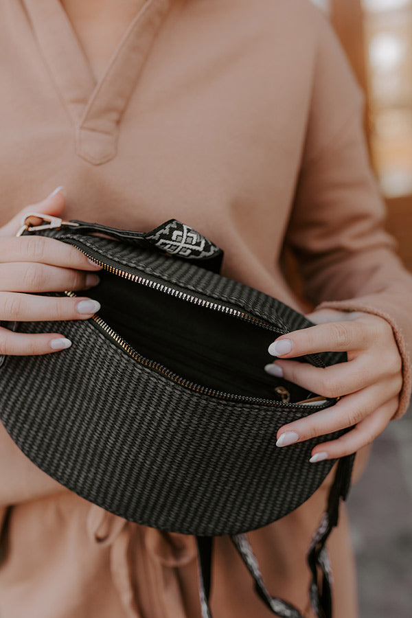 Premium City Chic Faux Leather Fanny Pack - Ultimate Style & Convenience