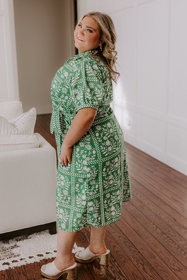 Premium Floral Midi Dress for Curves - Ultimate Brunch Style