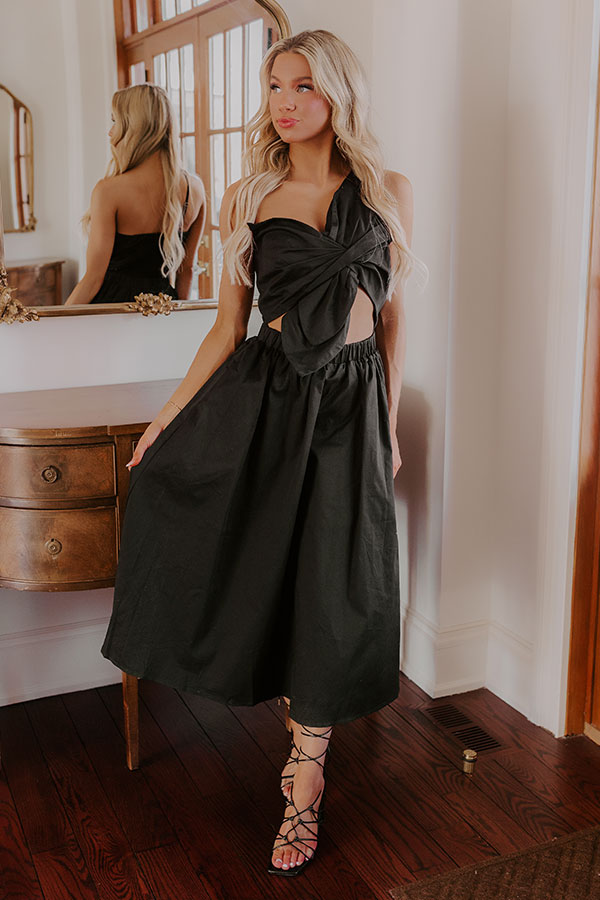 Premium Social Hour Cut-Out Midi Dress - Black