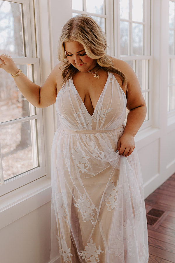 Ultimate Encore Please Maxi Dress - White Curves Elegance