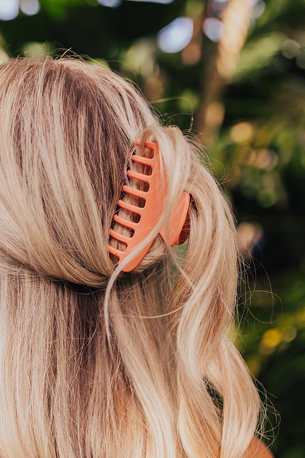 Ultimate Coral Beach Hair Claw Clip – Trendy & Stylish