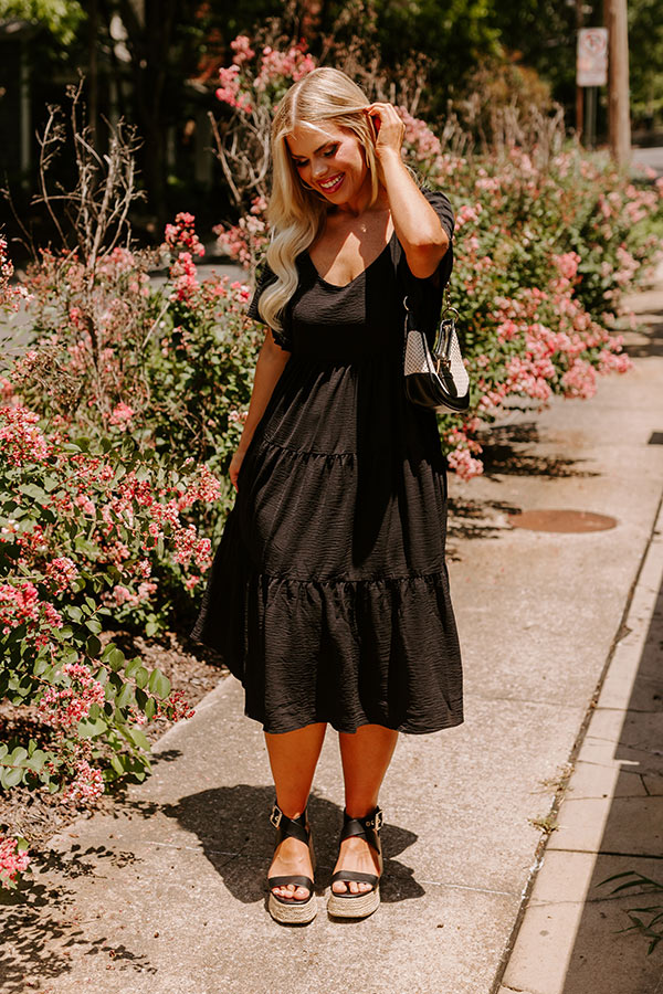 Ultimate Sweet Aroma Midi Dress - Black Curves Edition