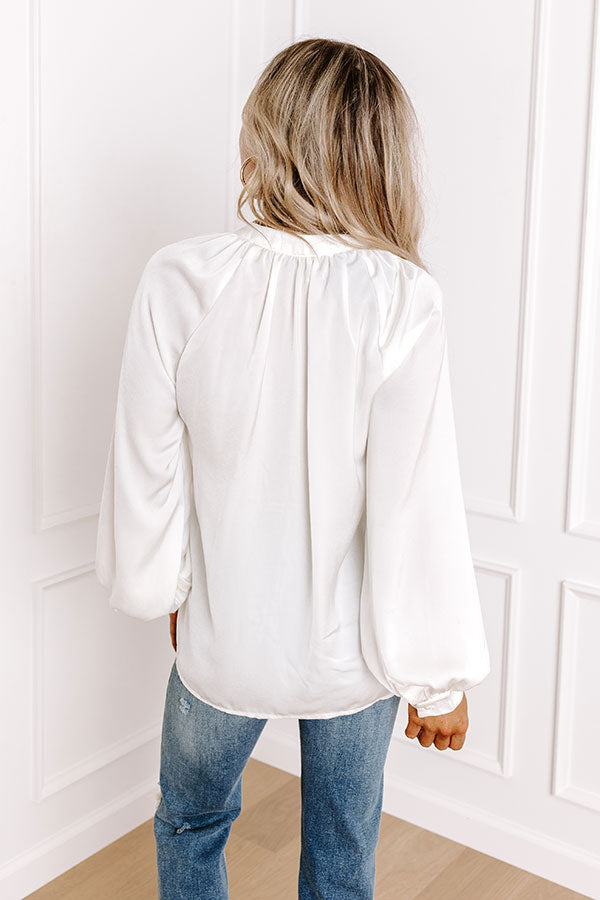 Premium Manhattan Chic Ruffle Top - Ivory Elegance