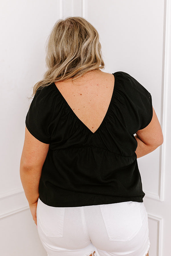 Premium Linen-Blend Crush Top in Black Curves