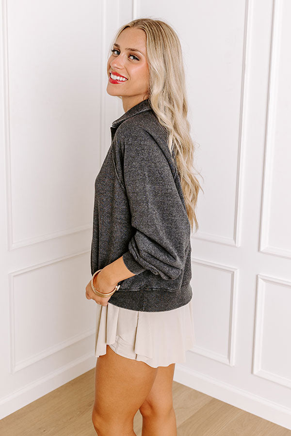 Premium Mountain Lodge Sweatshirt - Ultimate Cozy Charcoal Style