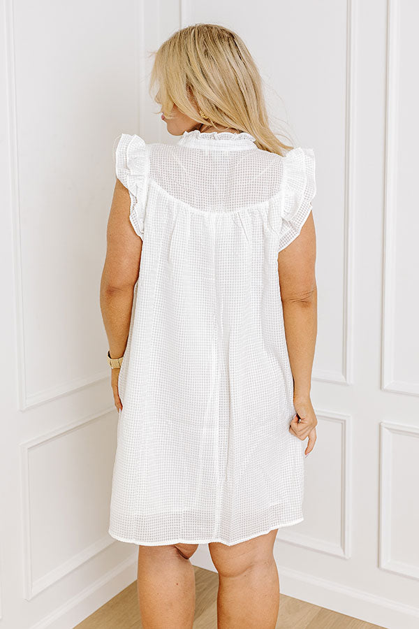 Ultimate White Curves Shift Dress - Casually Chic & Flattering