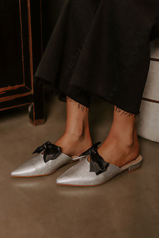 Vera Premium Metallic Faux Leather Flats - Ultimate Style & Comfort