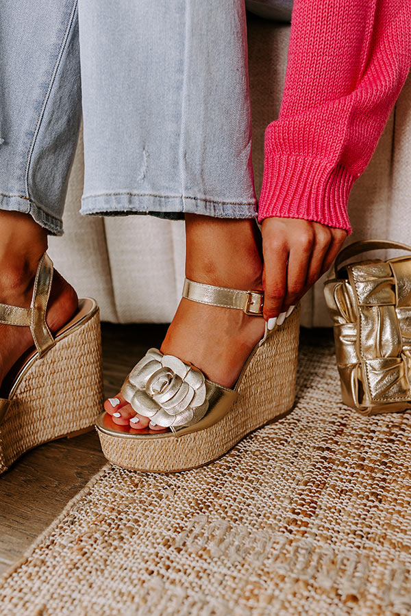 Premium Flora Metallic Wedge - Gold