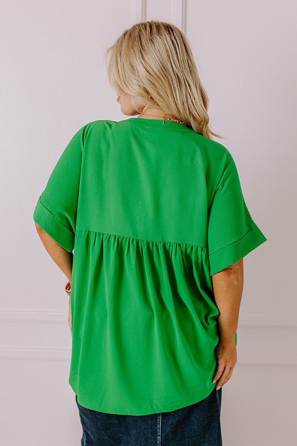 Premium City Escape Shift Top - Kelly Green Curves