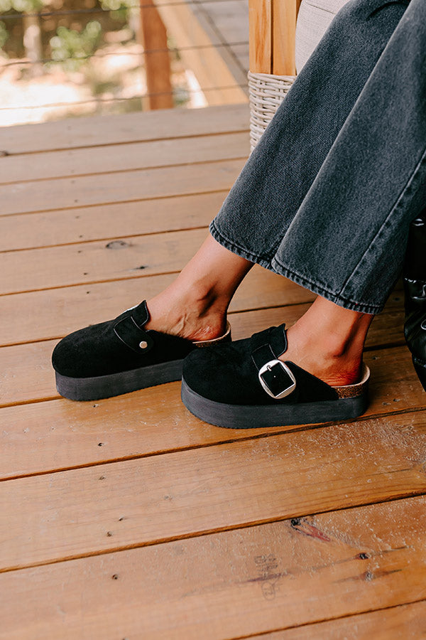 Ultimate Comfort: Payton Faux Suede Platform Clogs in Sleek Black