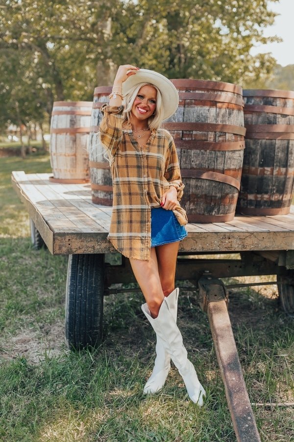 Ultimate Hayride Bliss: Premium Vintage Plaid Tunic in Camel