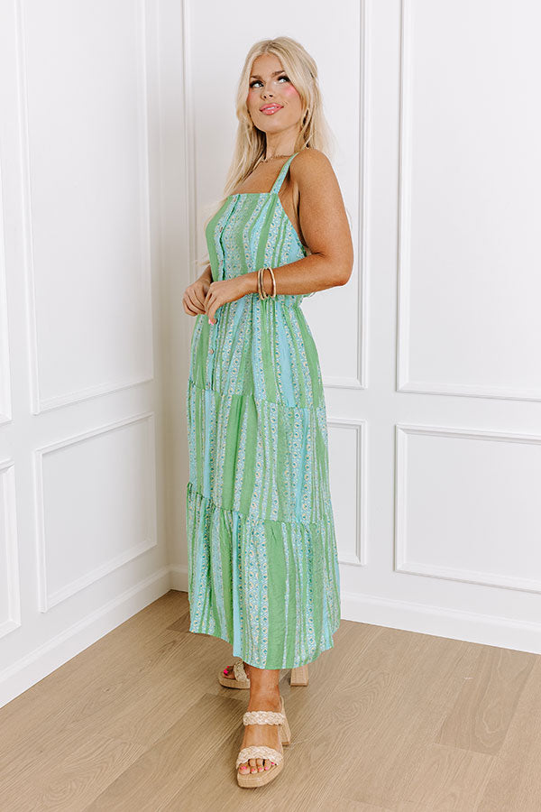 Premium Kelly Green Curves Midi Dress - Santa Barbara Collection