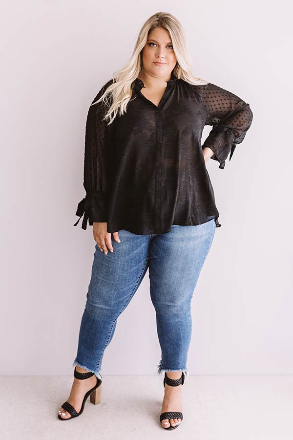 Premium Plus Size Black Curves Shift Top - Elegant Floral Design