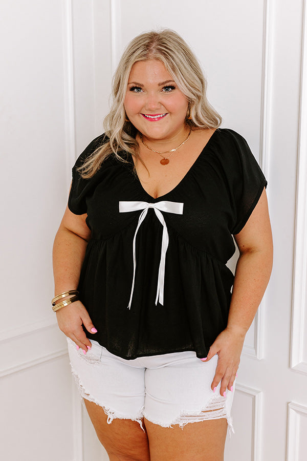 Premium Linen-Blend Crush Top in Black Curves