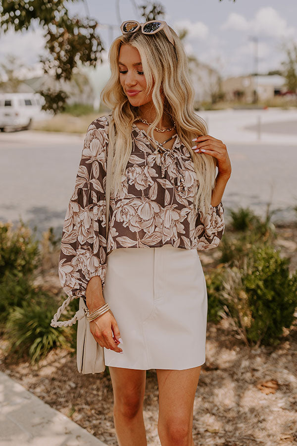 Ultimate Courtyard Dream Floral Top in Espresso