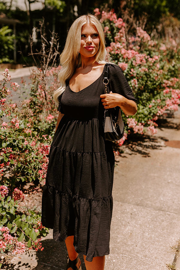 Ultimate Sweet Aroma Midi Dress - Black Curves Edition