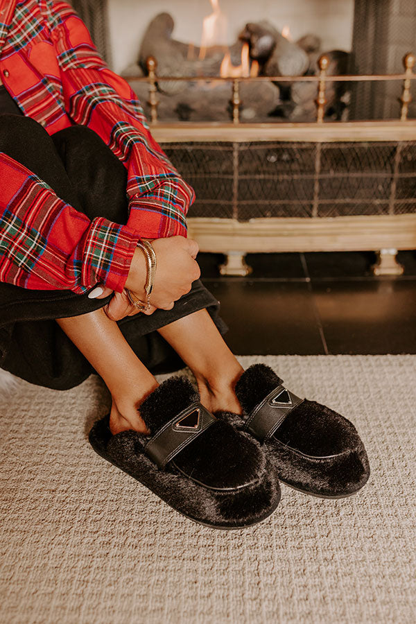 Premium Luna Plush Slippers - Ultimate Comfort in Black