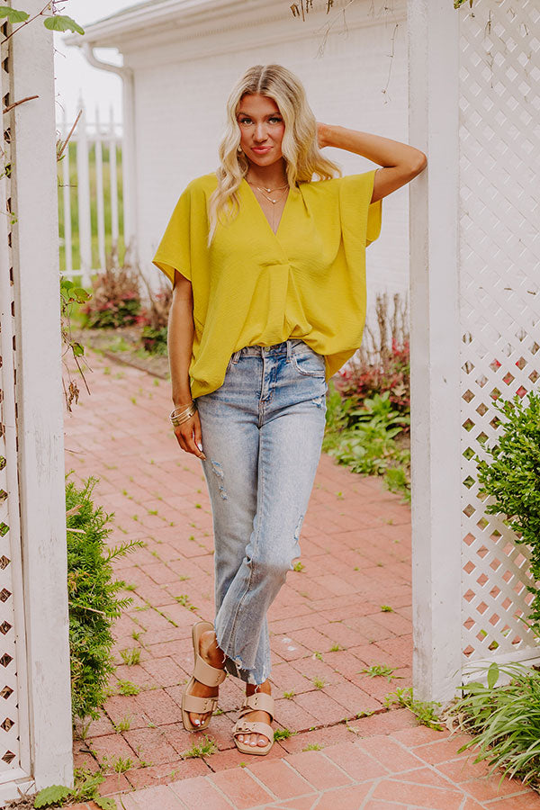 Premium Sunshine Splendor Shift Top in Vibrant Yellow