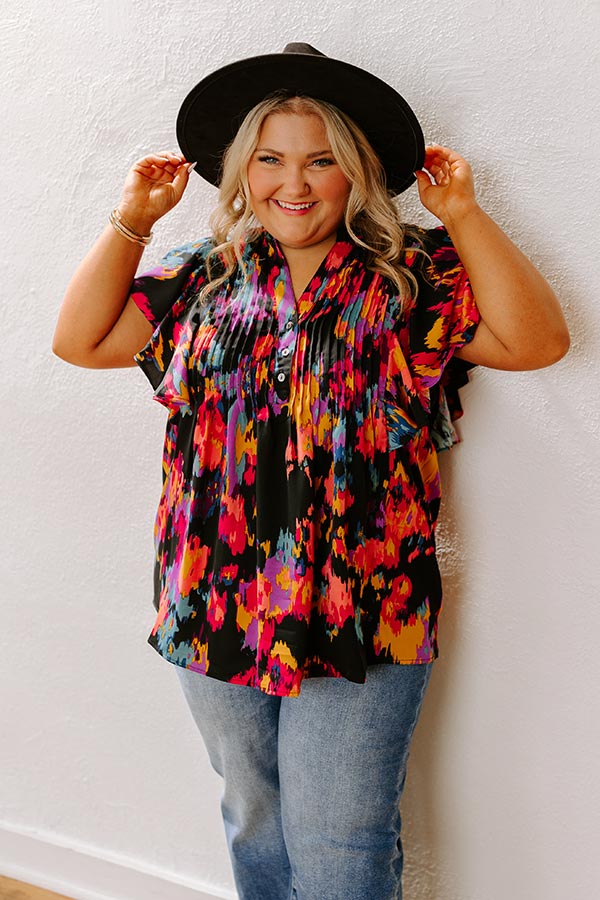 Ultimate Curves Shift Top – Playful & Stylish